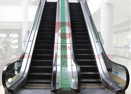 Κίτρινη οριοθέτηση 1000mm κυλιόμενες σκάλες αλουμινίου στο εμπορικό κέντρο