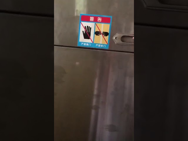 0.4m/S Ελκυστήρας Dumbwaiter Τροφίμων Μαγειρικής Με Τεχνολογία Ρυθμισμού Φρέκτιβ VVVF